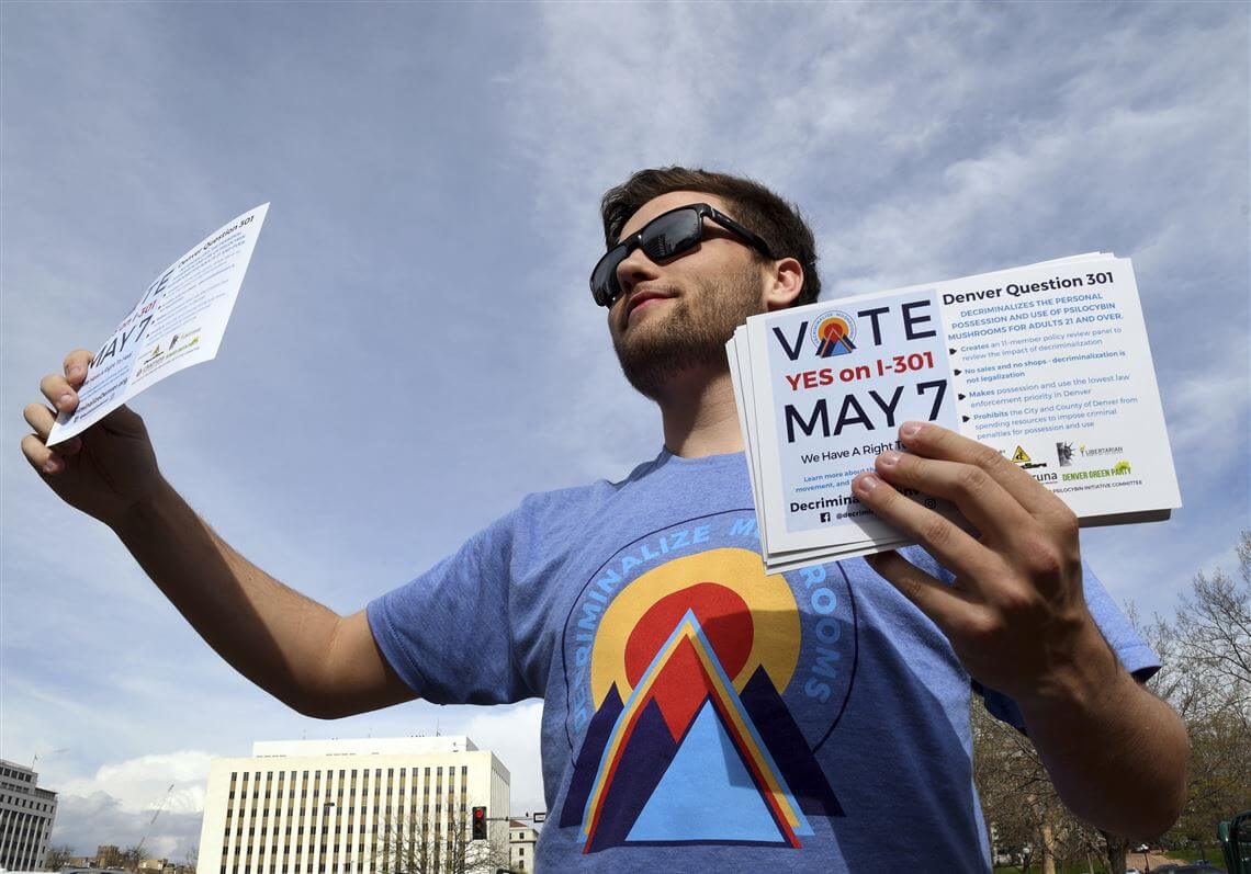 Denver Magic Mushrooms Vote Campaigning